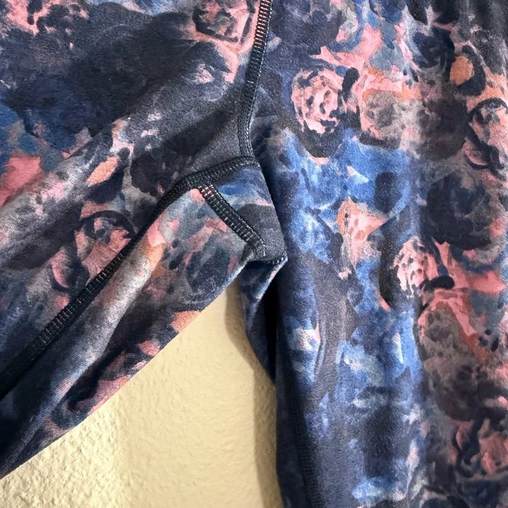 Lululemon Blue and Pink Patterned Leggings